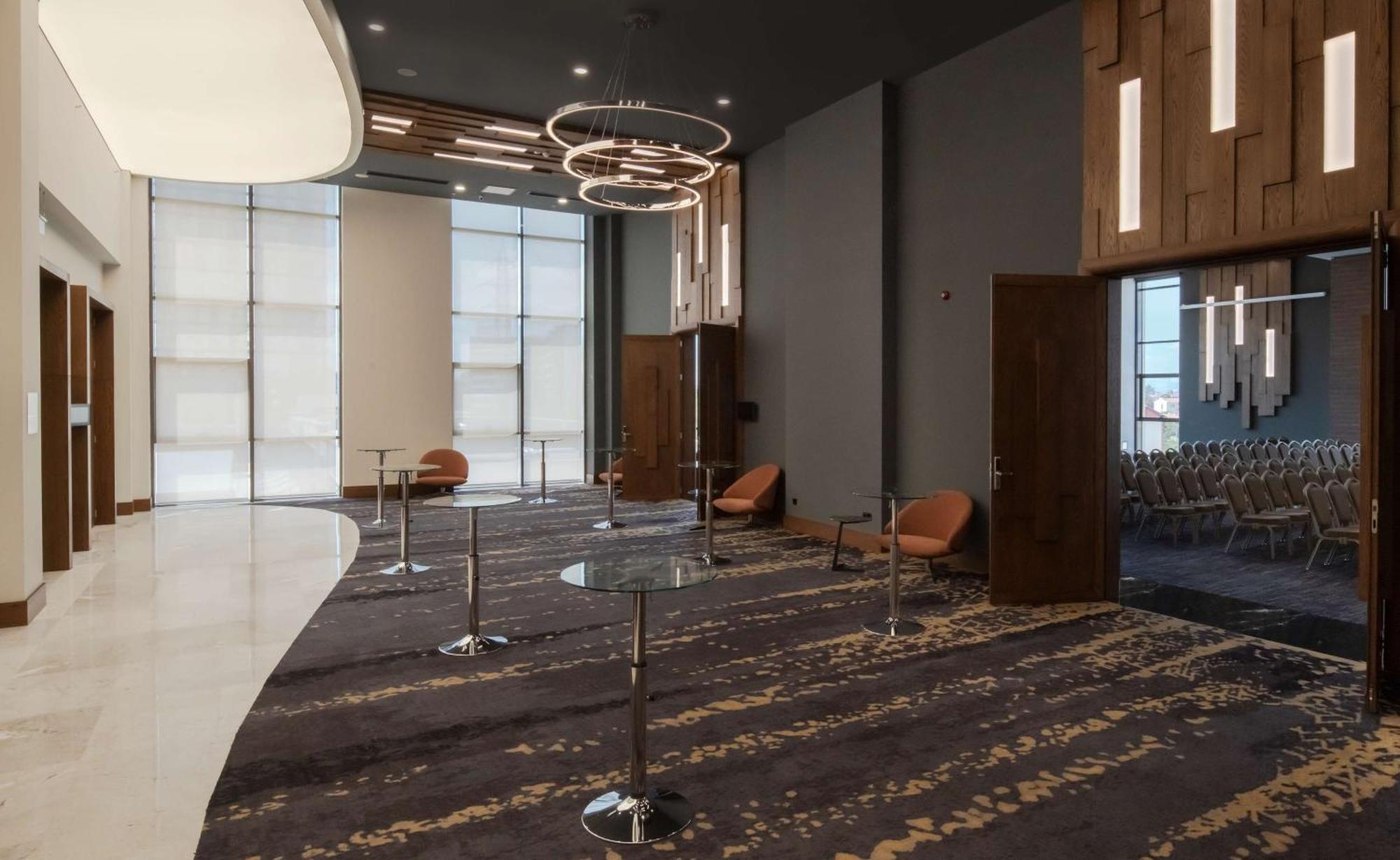 Hotel Doubletree By Hilton Manisa Exterior foto