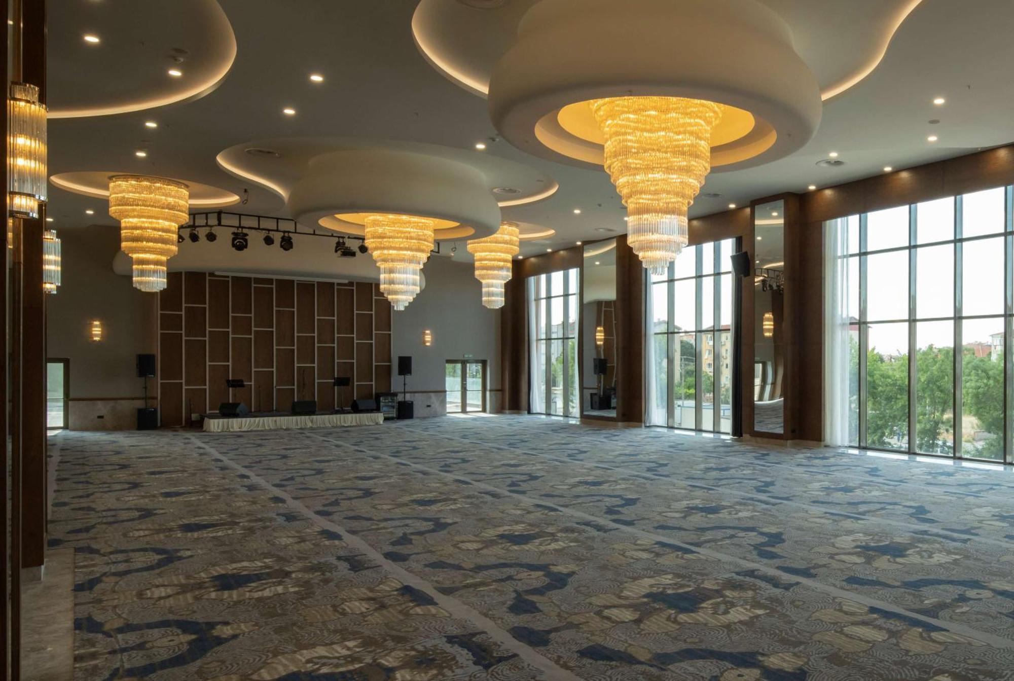 Hotel Doubletree By Hilton Manisa Exterior foto