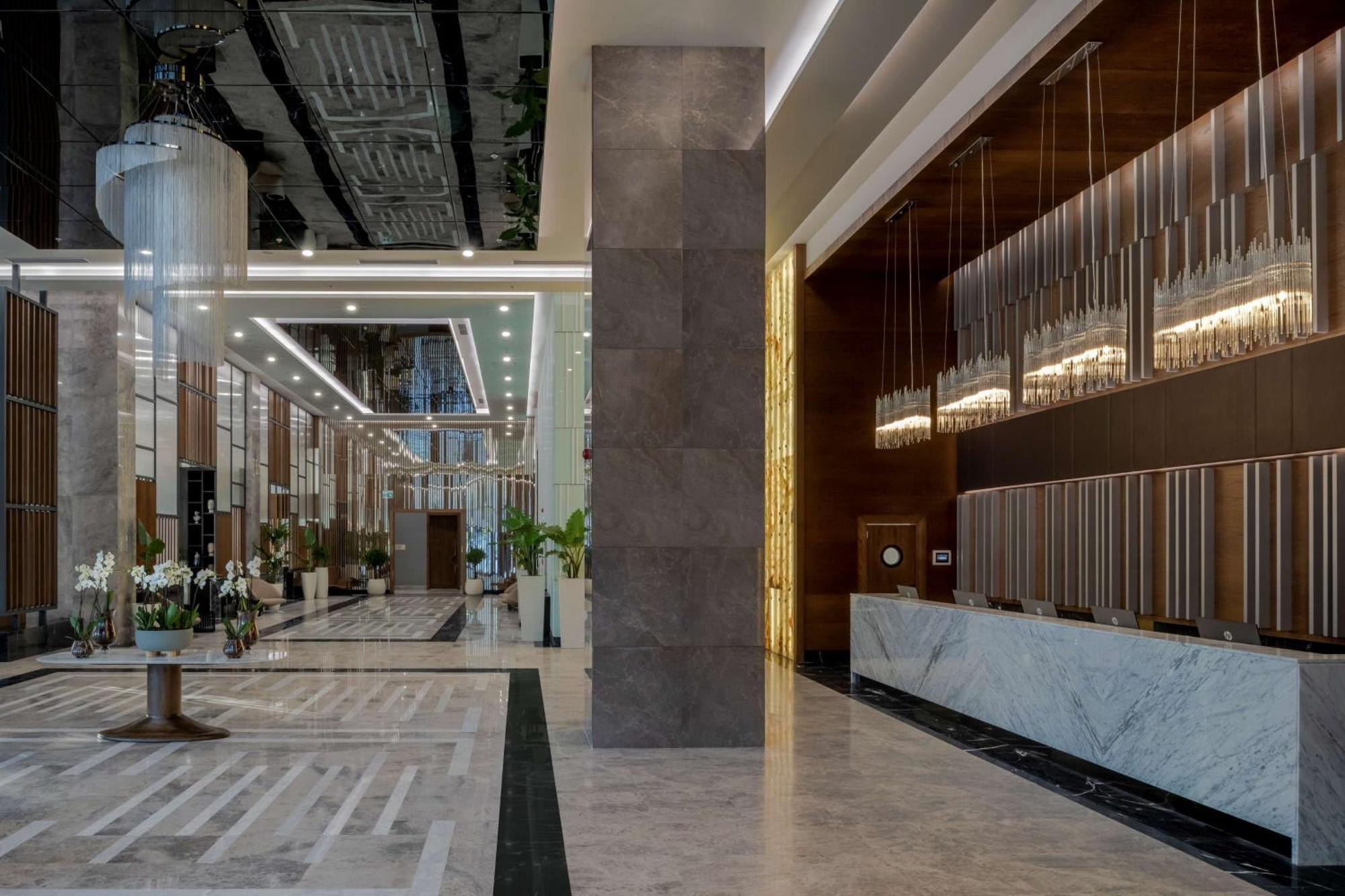 Hotel Doubletree By Hilton Manisa Exterior foto